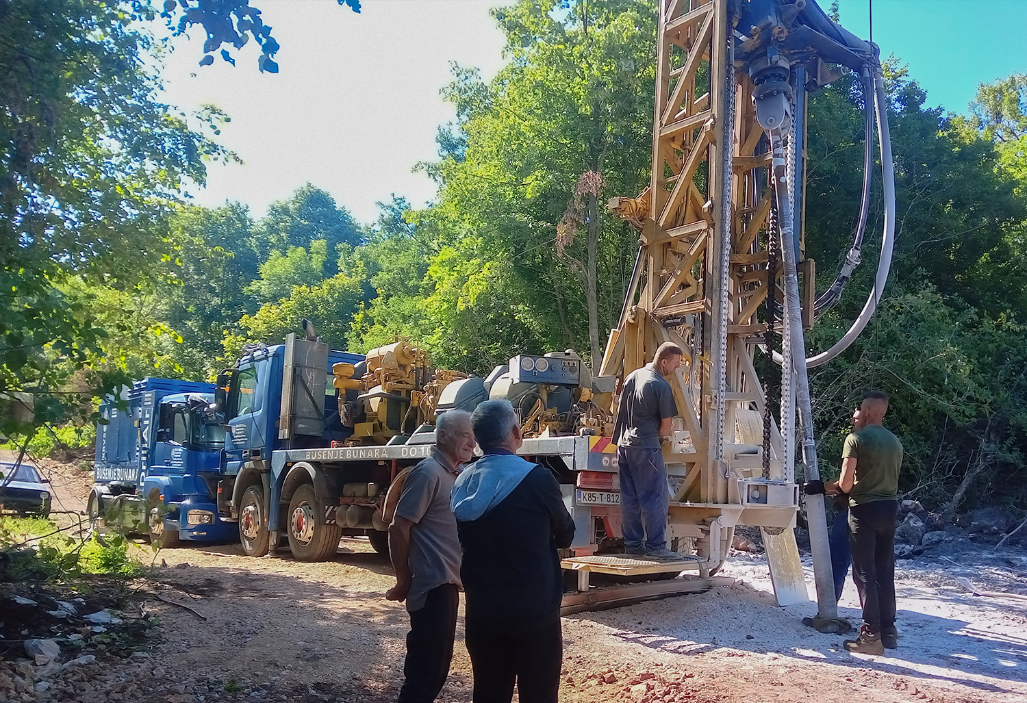 Izgradnja vodoistražne bušotine u Izbičnu