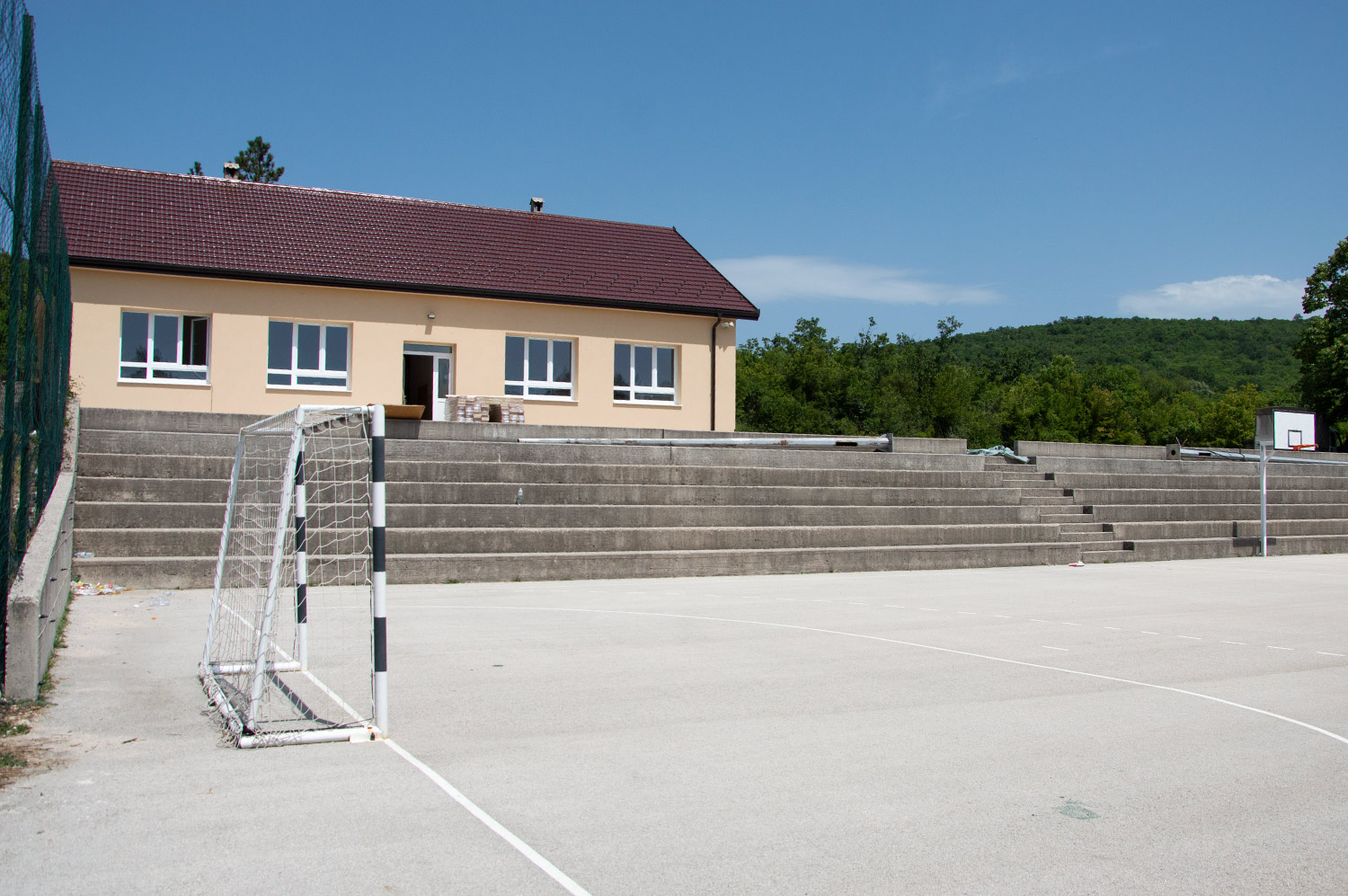 Osnovna škola u Izbičnu