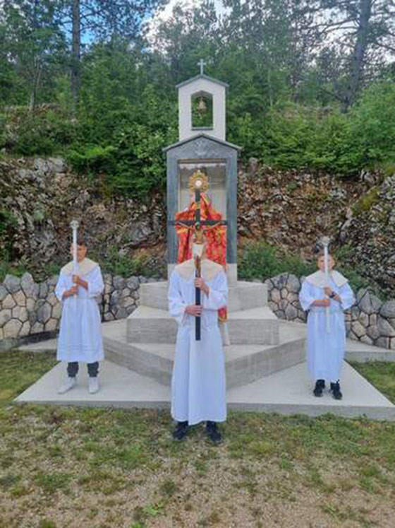 Tijelovo Izbično 
